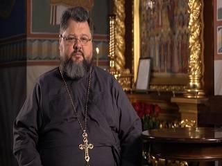 Священник УПЦ объяснил, почему нельзя снимать нательный крестик
